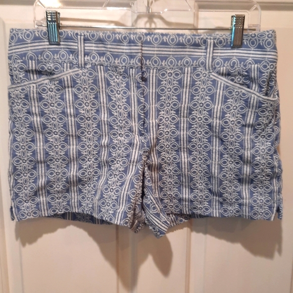 Loft Blue/White Embroidered Shorts size 8 - Picture 3 of 11